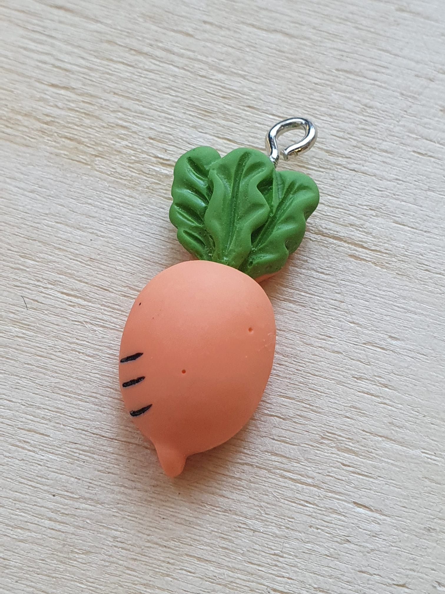 Resin Bedel - Carrot