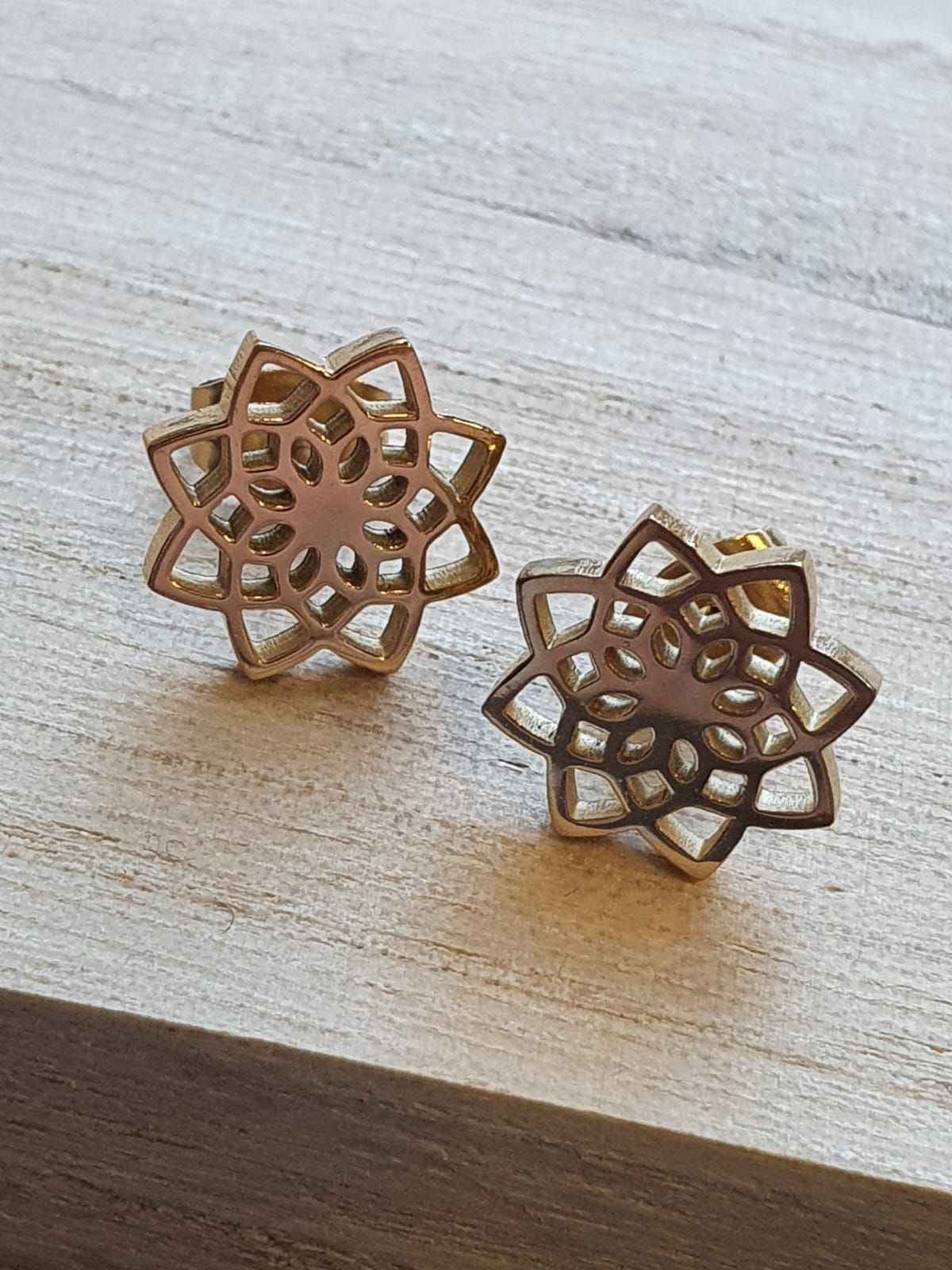 RVS, Oorsteker - Flower GOLD
