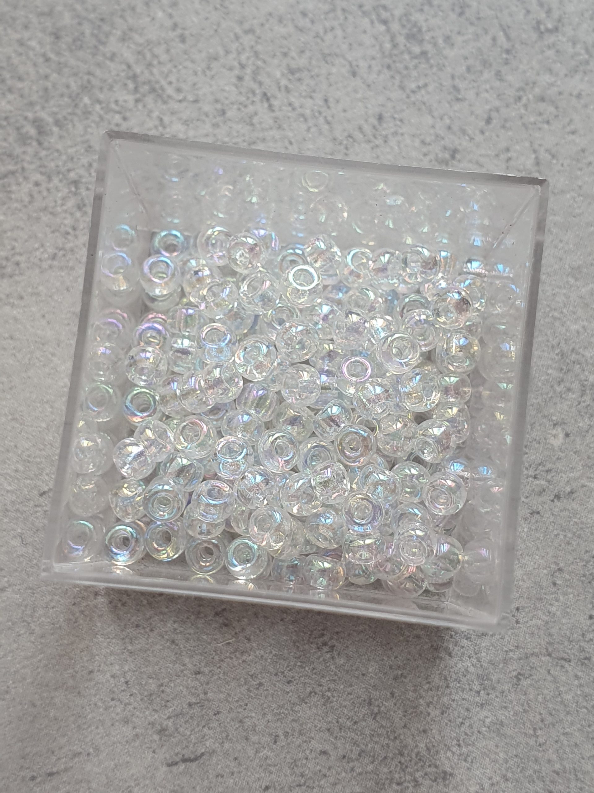 Miyuki Rocailles 8/0 - Transparant Crystal AB